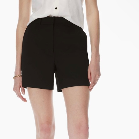 NWT Aritzia Agency 5" Short - Picture 2 of 10